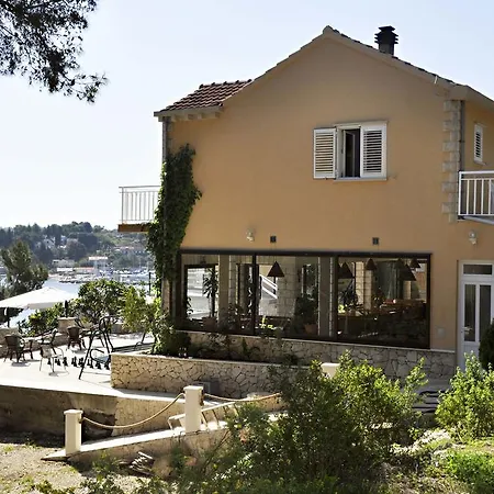 Guest house San Rocco Lumbarda Lumbarda